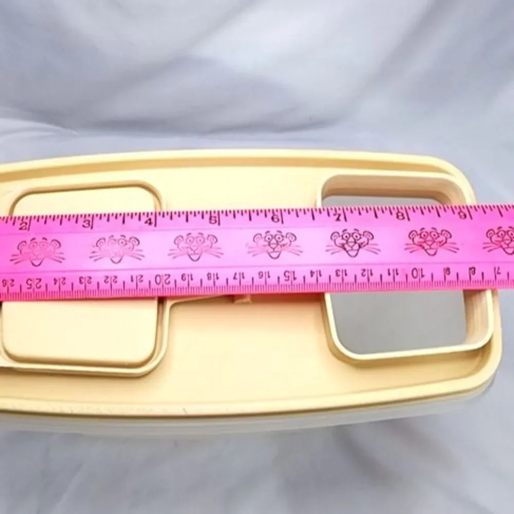 Vintage Tupperware White & Tan Super Cereal Keeper w/ Lid‎ & Cap 10.25